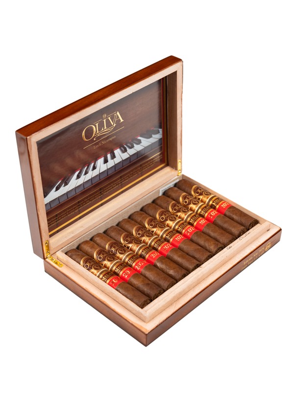 Oliva Serie V Melanio Edicion Ano 2024