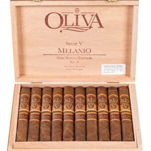 Oliva Serie V Melanio No. 4
